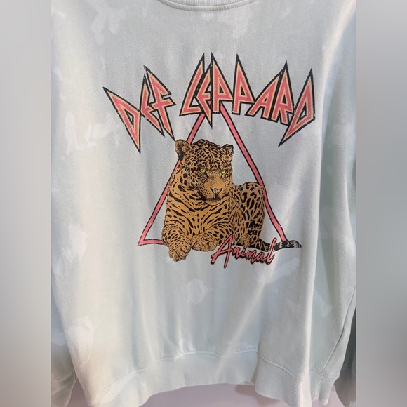 Def Leppard Graphic Sweatshirt - Light Green - Picture 3 of 4